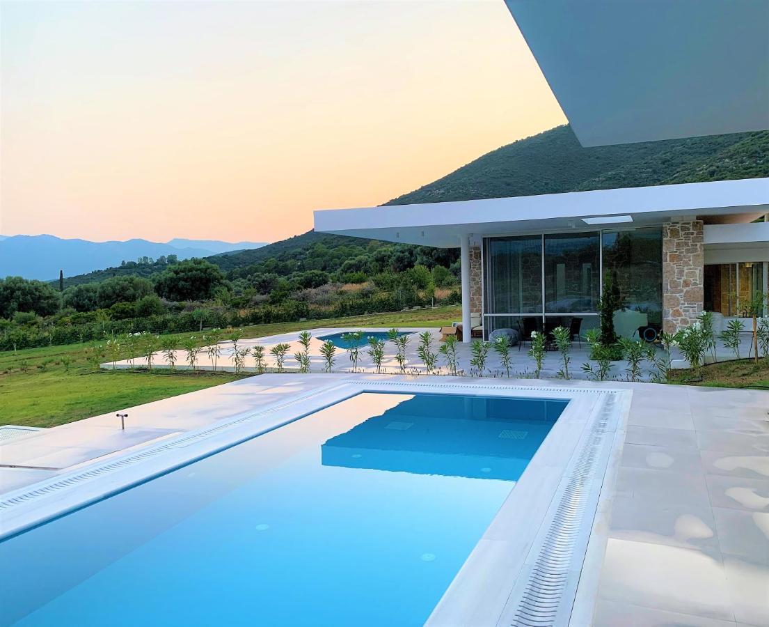 Varko Luxury Suites Paleros Dış mekan fotoğraf