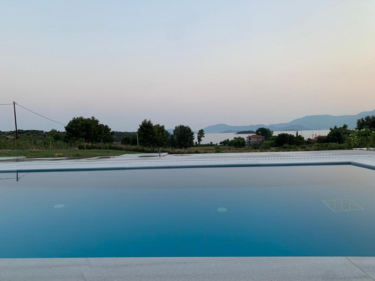 Varko Luxury Suites Paleros Dış mekan fotoğraf
