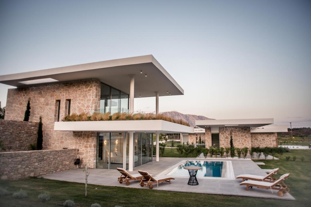 Varko Luxury Suites Paleros Dış mekan fotoğraf