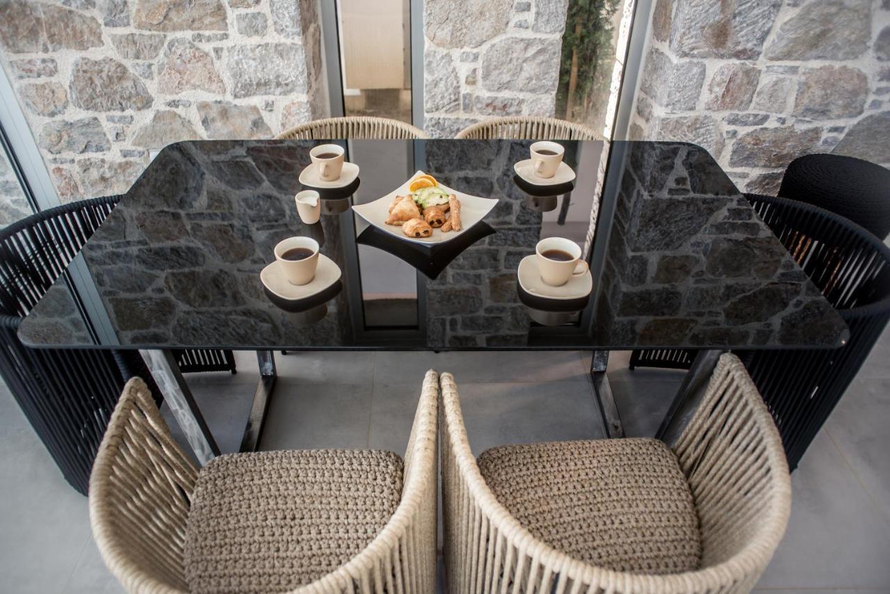 Varko Luxury Suites Paleros Dış mekan fotoğraf